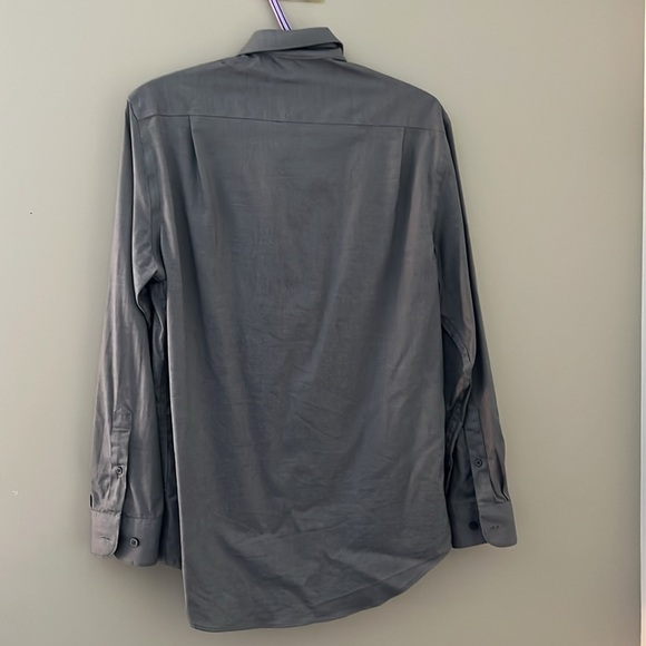 Kenneth Cole Gray Dress Shirt Professional Style - Picture 2 of 3